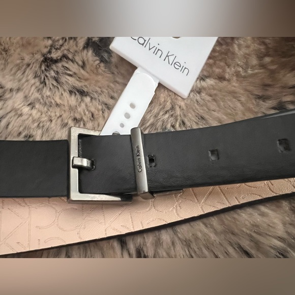 Calvin Klein Reversible Men Belt sz M NWT - Picture 3 of 3